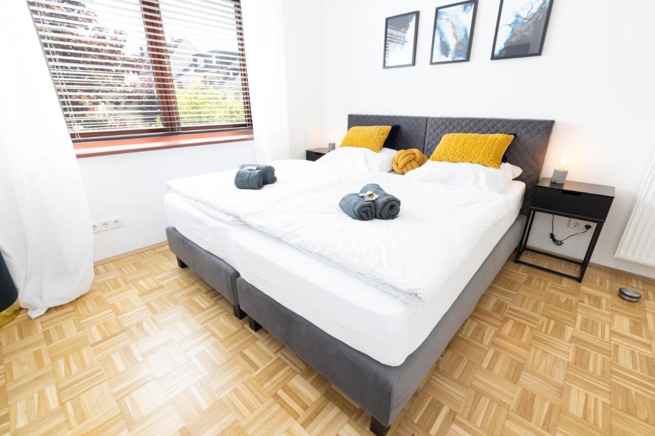 Rhein-Lahn Living - Modernes Design - Balkon Mit Aussicht - Zentrale Lage Nahe Rhein Und Martinsburg Apartment Lahnstein Bagian luar foto