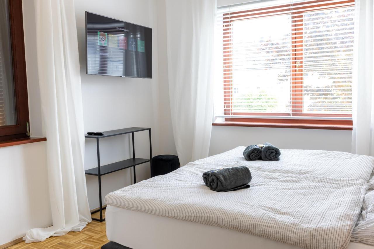 Rhein-Lahn Living - Modernes Design - Balkon Mit Aussicht - Zentrale Lage Nahe Rhein Und Martinsburg Apartment Lahnstein Bagian luar foto
